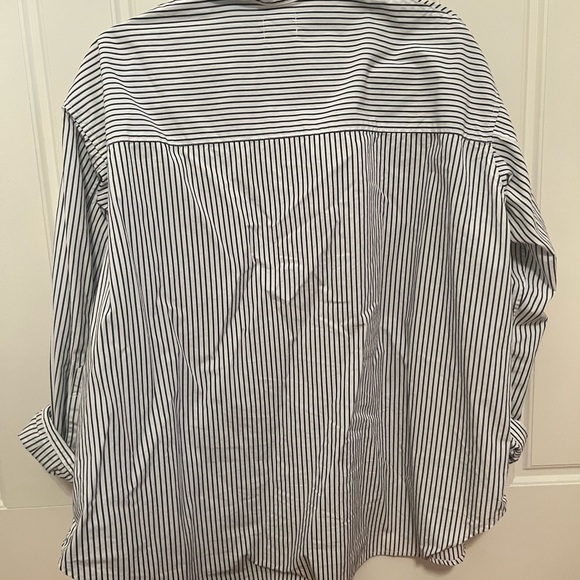 Oversized button up - Picture 4 of 5